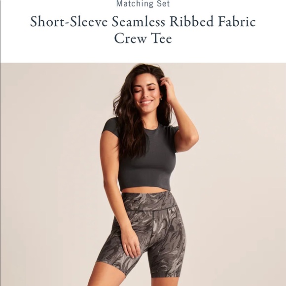 Abercrombie short sleeve crop top - Picture 2 of 2